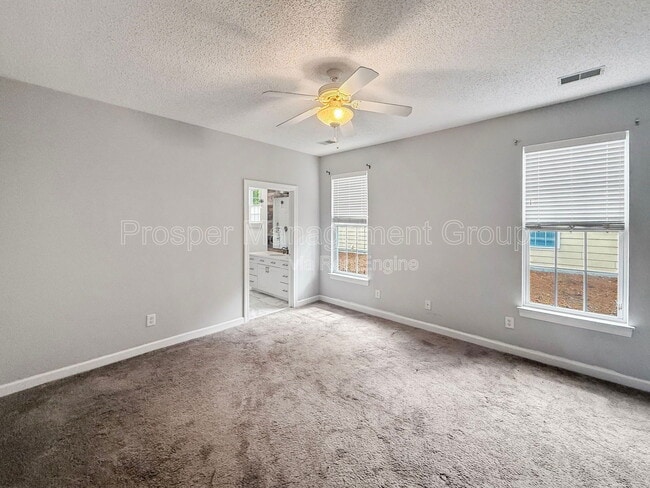 Building Photo - 2909 Sweetleaf Ln