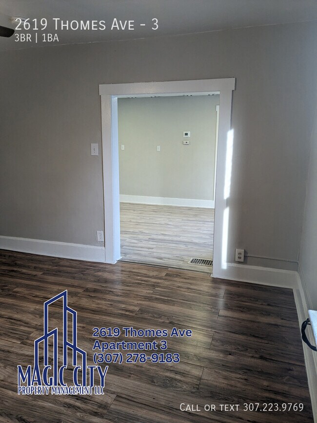 Building Photo - 2619 Thomes Ave
