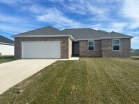 Building Photo - 4 Bedroom Rental in Monett!