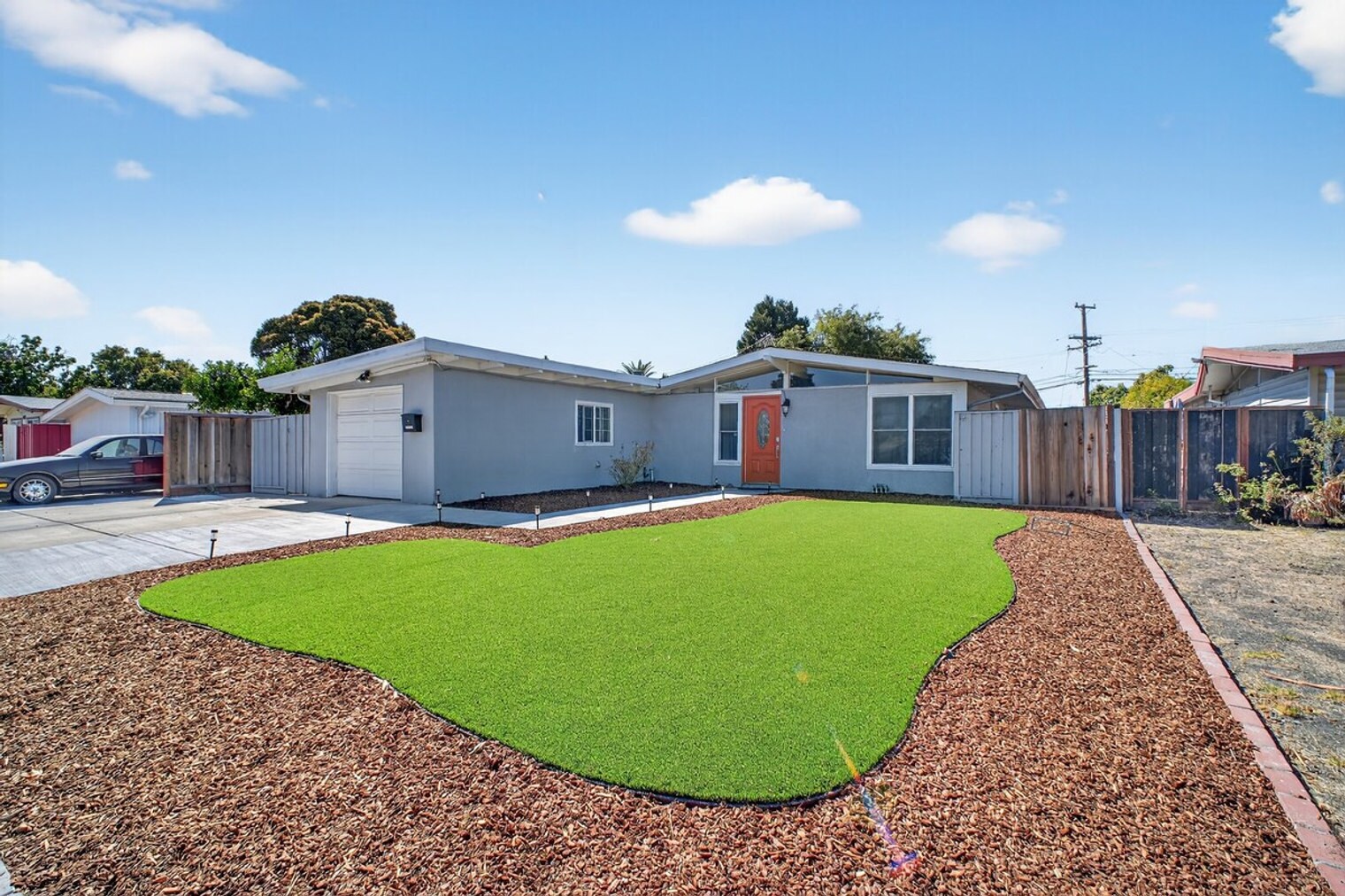 Building Photo - 768 Lakechime Dr