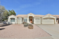 Building Photo - Spacious, Single Story, East Mesa home wit...