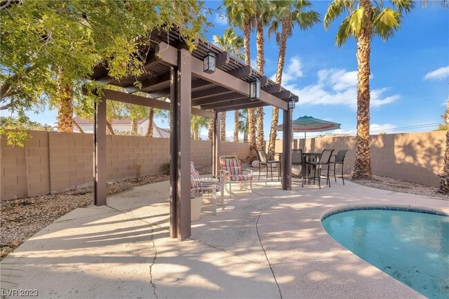 Building Photo - 3824 Sunking St