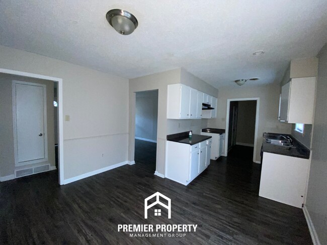 Building Photo - 4236 Trudy St