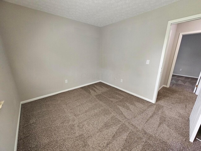 Building Photo - 2084 Brookfield Rd