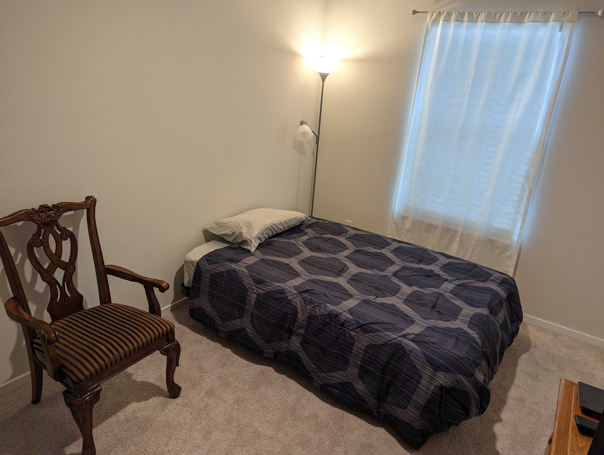 Building Photo - 1403 SW 5th St