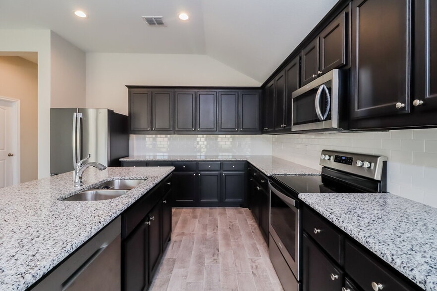 Building Photo - 11804 Castleford Way