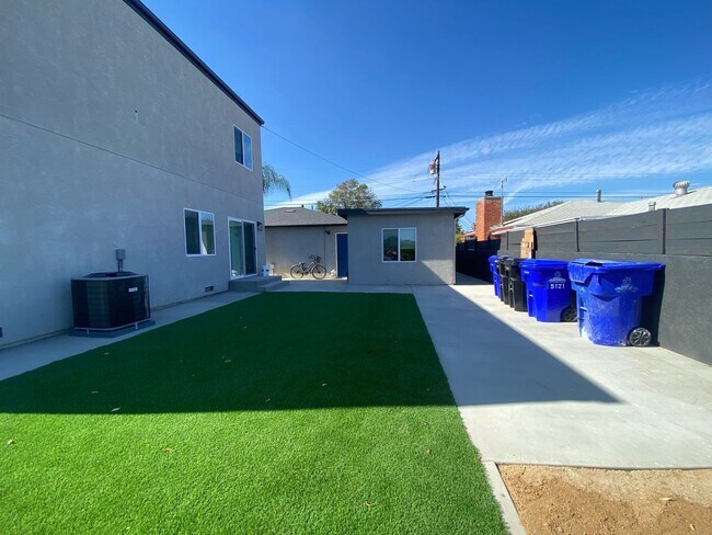 Building Photo - Newly Built (2022) 4BD/2BA