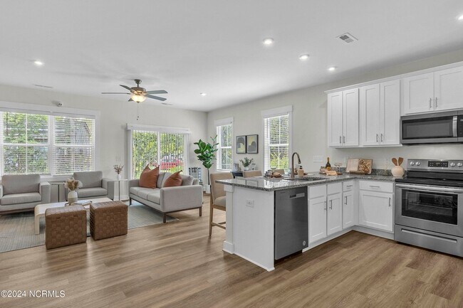 Building Photo - 4021 Gibb Ct