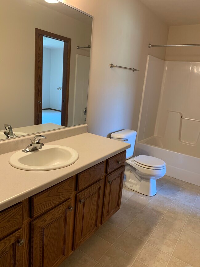 Building Photo - 7514 S Peregrine Pl