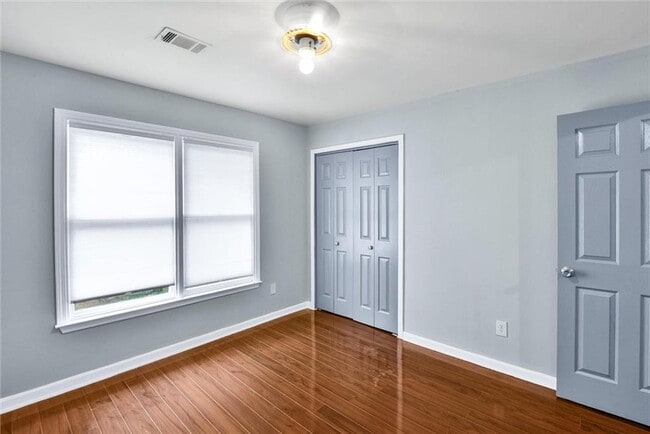 Building Photo - 514 Rams Ct
