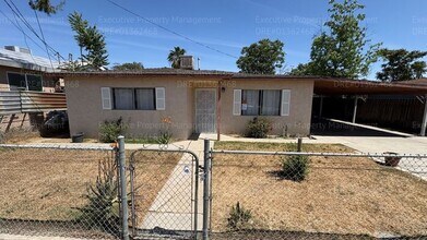 Building Photo - 3 bedroom 1 bathroom house located near E. California Ave/ Mt Vernon Ave