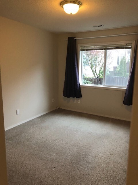 Building Photo - 4146 NW Oxbridge Dr