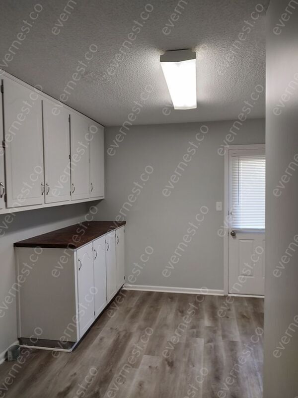 Building Photo - 2836 S Ann Ave