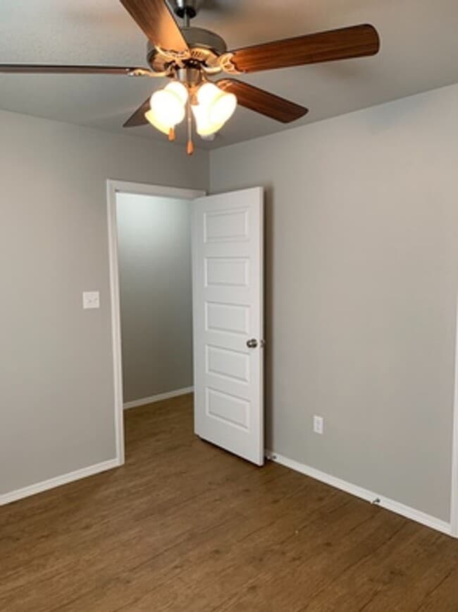 Building Photo - 2108 Ingalls Ln