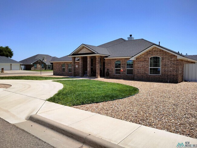 Building Photo - 621 Providence Cir