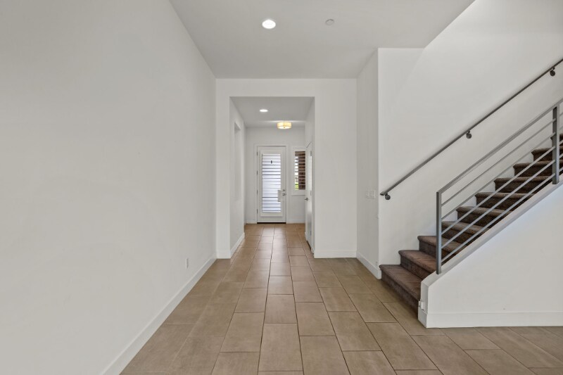 Building Photo - 3200 N 39th St