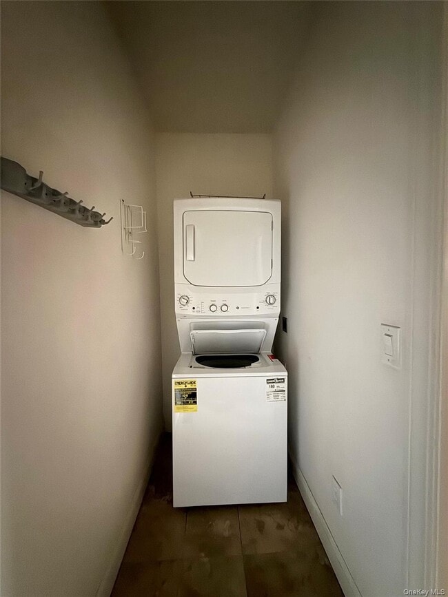 Building Photo - 404 Columbus Ave