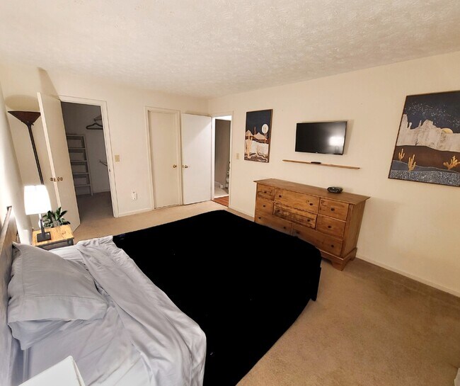 Building Photo - 12032 Cardamom Dr
