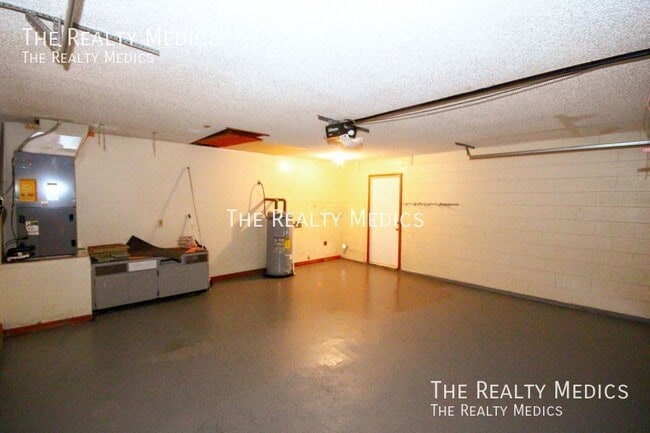 Building Photo - 3171 Courtland Blvd