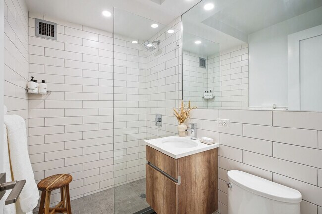 Building Photo - 330 W 58th St