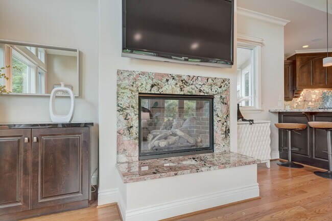Building Photo - 140 Emerald Estates Ct