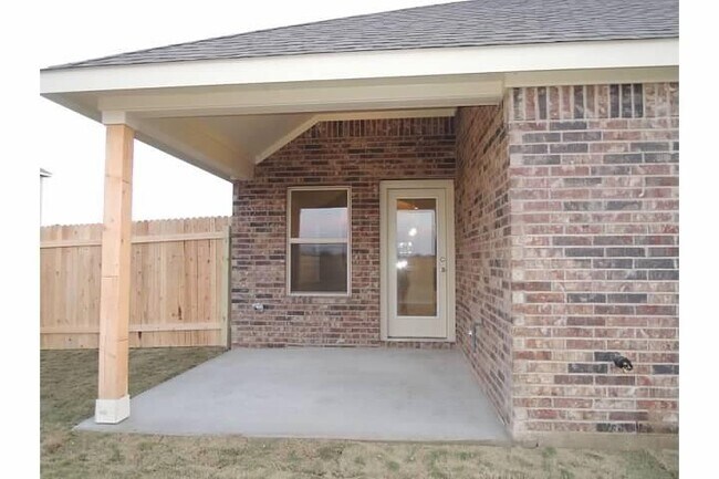 Building Photo - 3709 Mineral Dr