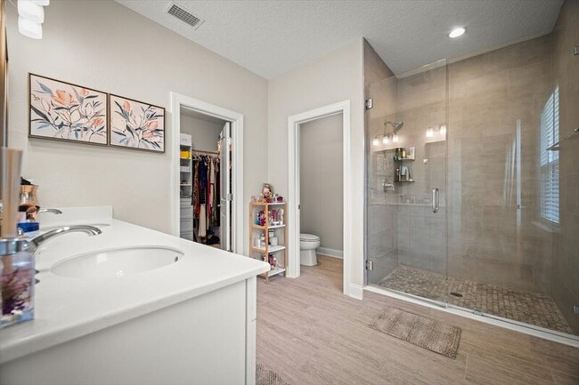 Building Photo - 11358 Newtonian Blvd