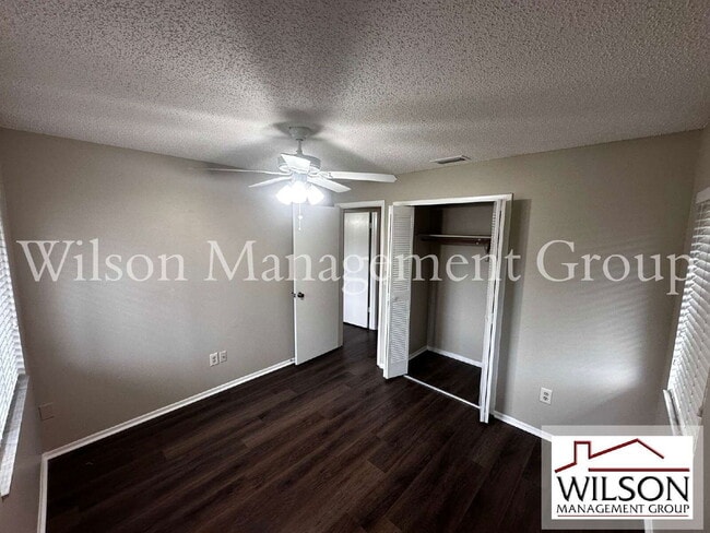 Building Photo - 321 Redwing Way