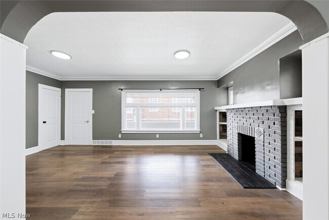 Building Photo - 3904 Ardmore Ave