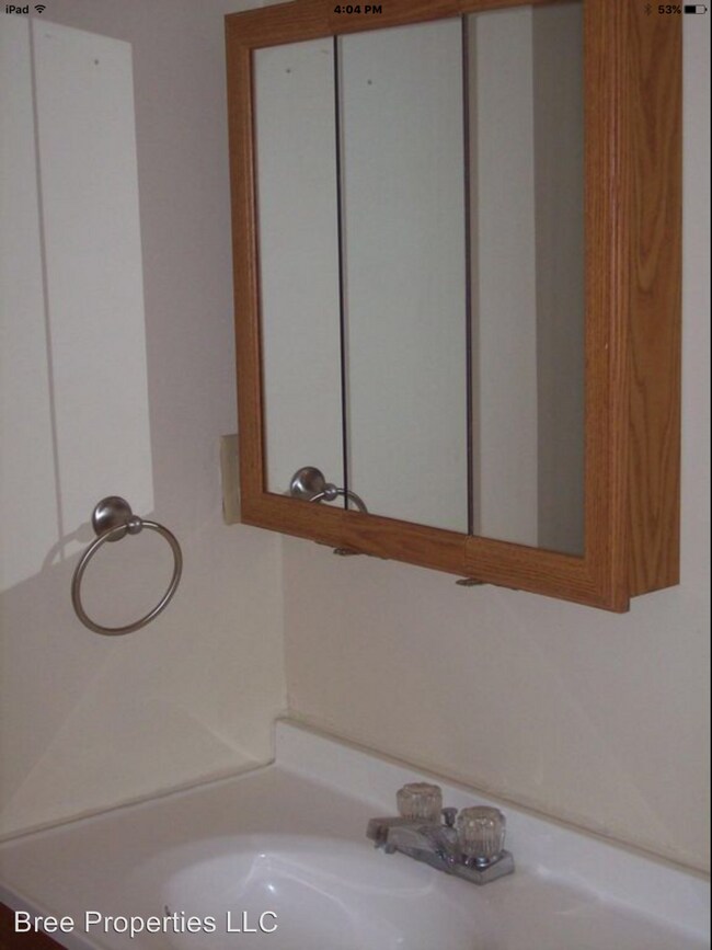 Building Photo - 208 Mill Creek Rd