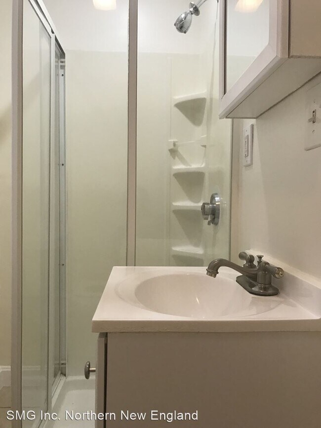 Building Photo - 18 Belmont St