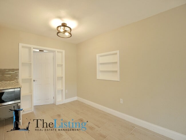 Building Photo - 83 Griggs Ave