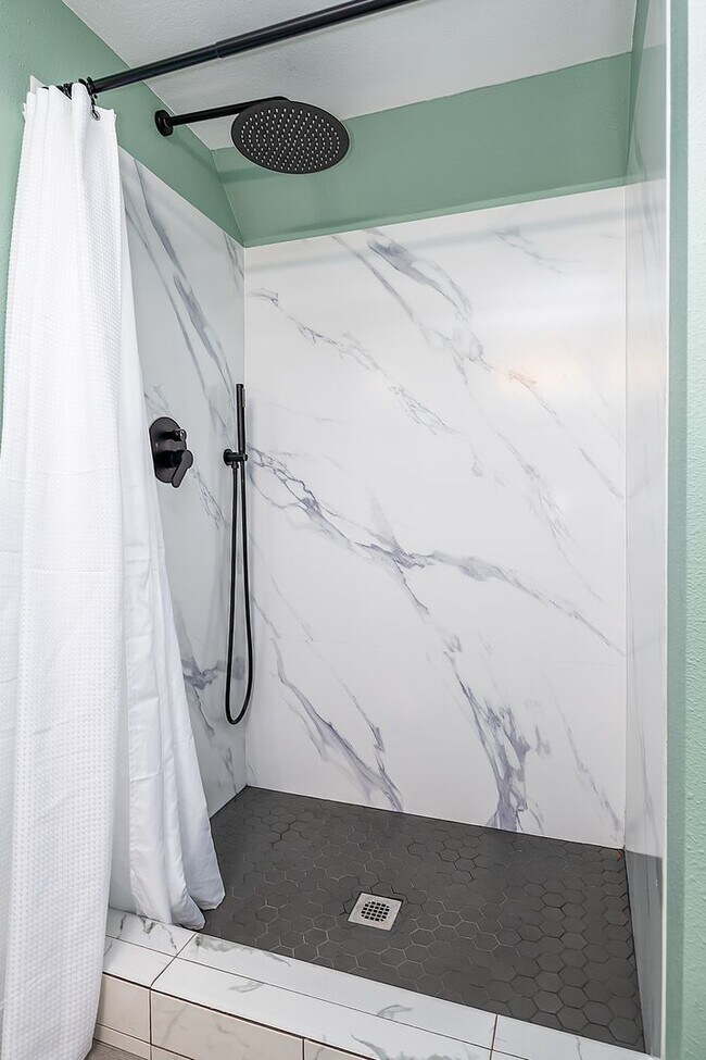 Building Photo - 7638 Winona Ave N