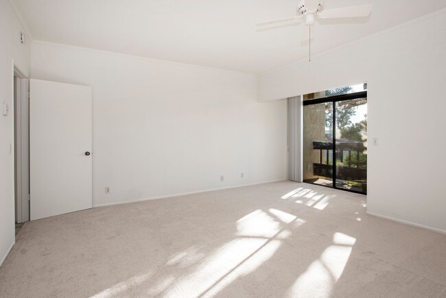 Building Photo - Unfurnished Spacious Montecito Shores 1700...