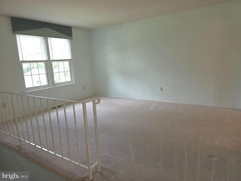Building Photo - 3301 Heidi Ln