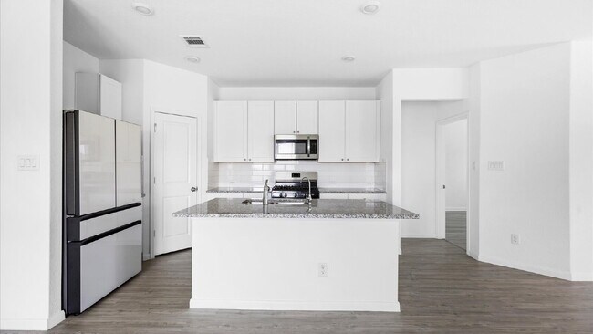 Building Photo - Charming 3-Bedroom Home on a Quiet Cul-de-...