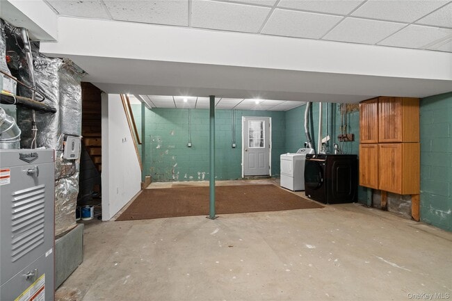 Building Photo - 127 NY-100