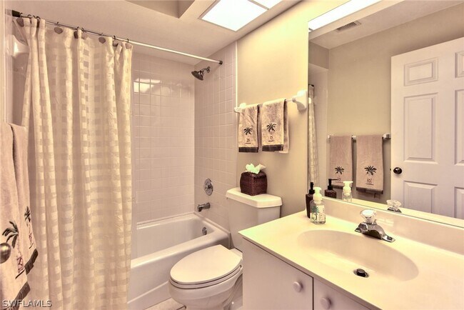 Building Photo - 4200 Sawgrass Point Dr