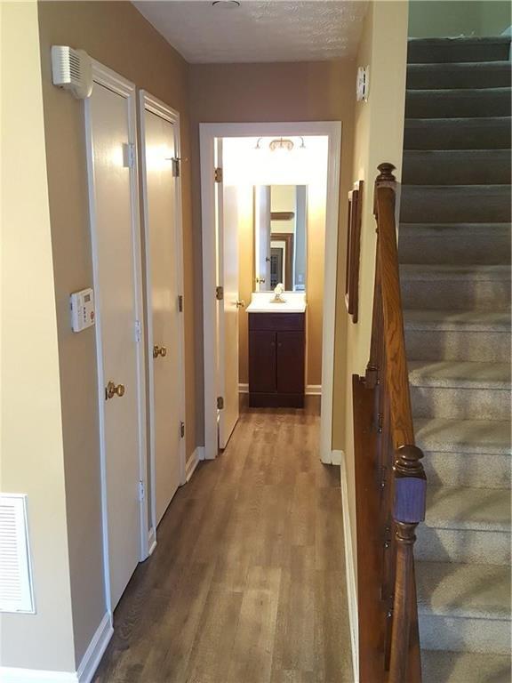 Building Photo - 818 Wuthering Way