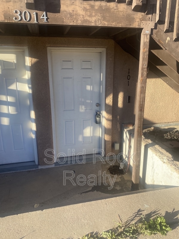 Building Photo - 3014 Mallard Dr