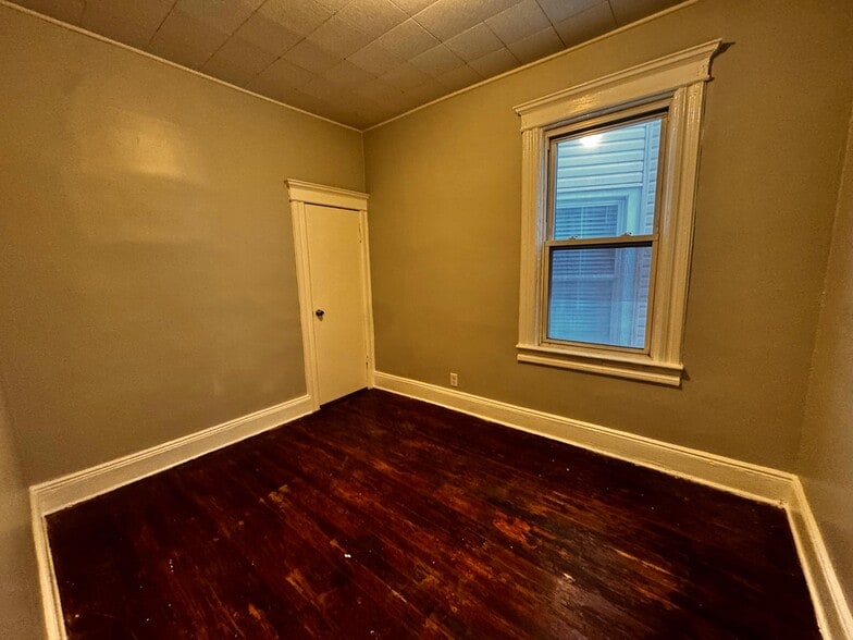 Building Photo - 314 Armstrong Ave