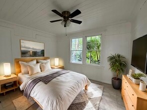 Building Photo - 200 Park Ave