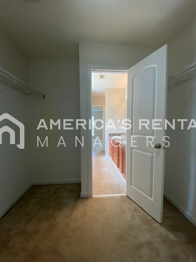 Building Photo - Home for Rent in Montgomery with Fenced in Backyard!!! New LVP Flooring! View with 48 Hours Notic...