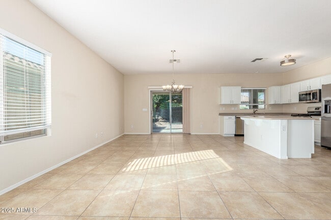 Building Photo - 4480 S Marble St