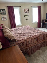 Building Photo - 84 Valley Ln