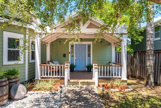 Building Photo - 4227 Woodmere St