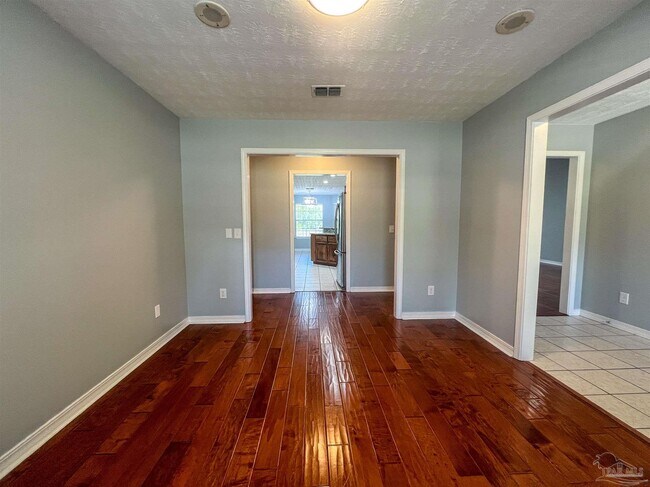 Building Photo - 7342 Wymart Rd