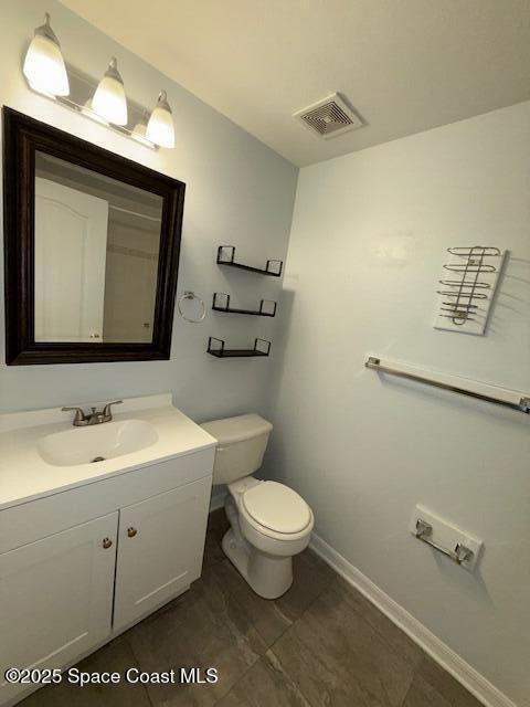Building Photo - 2180 Country Club Dr