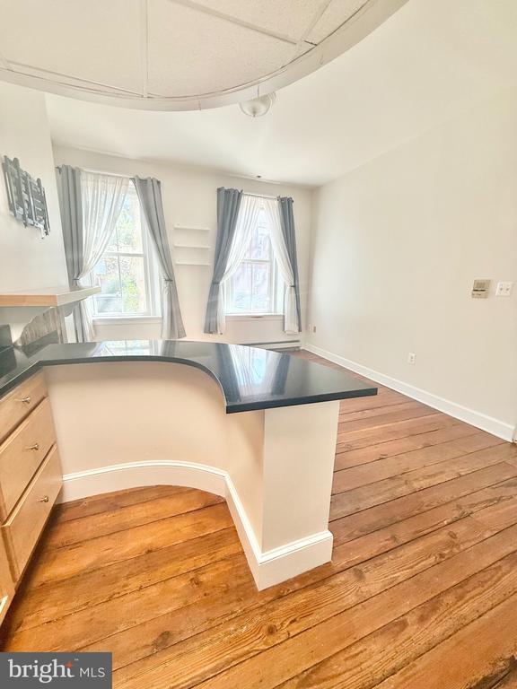 Building Photo - 1307 Prince St