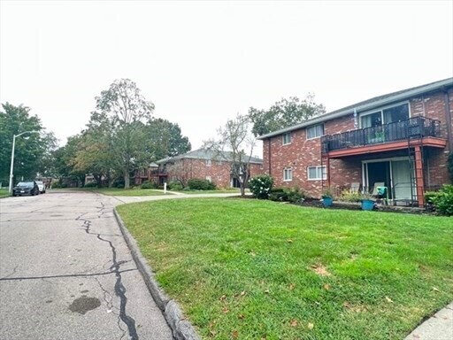 Building Photo - 54 Fountain Ln